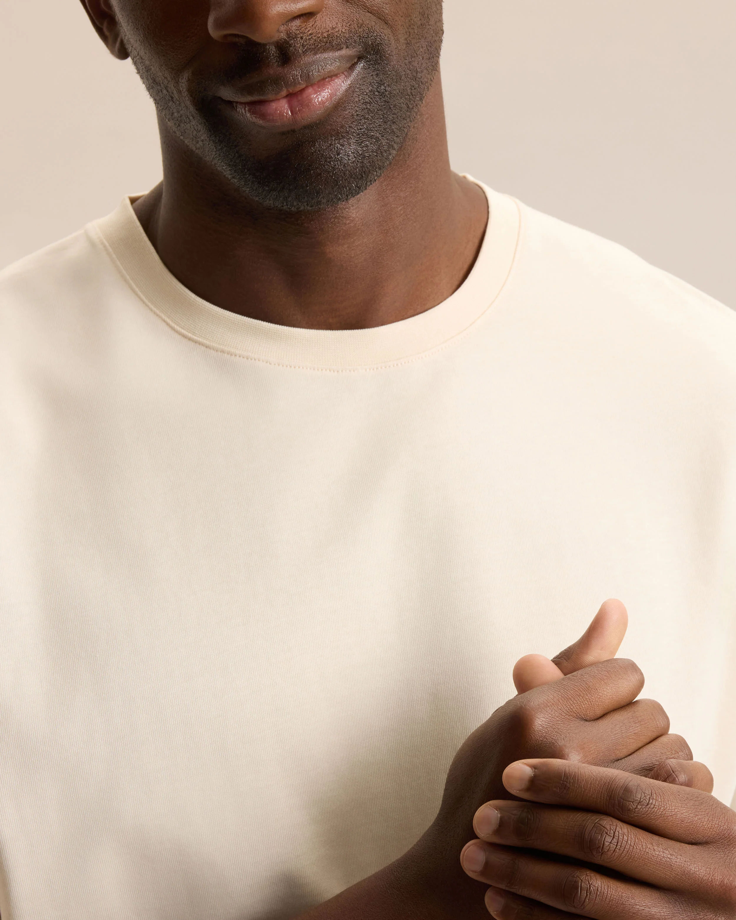ESSENTIAL OVERSIZE TEE - Image 4